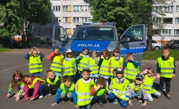 Wyjście grup przedszkolnych do Komendy Powiatowej Policji