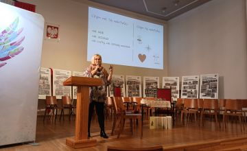 Specjalistki naszej szkoły w I LO w Kluczborku oraz wykładowców podczas konferencji.