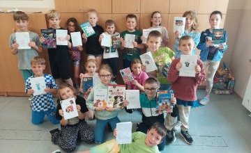 Dzień Książek w klasie 2a w ramach XXIV Ogólnopolskiego Tygodnia Czytania Dzieciom