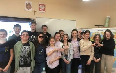 Uczniowie i nauczyciele SP2 solidaryzują się z narodem ukraińskim 