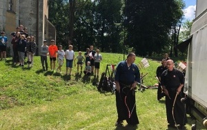 Zdjęcie przedstawiają dzieci w czasie obchodów Dnia Dziecka (12)