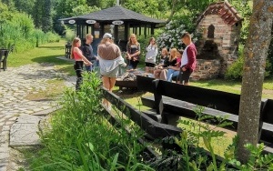 VII A w Gościńcu pod Zającem (1)