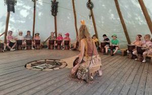 W wiosce Pocahontas (10)