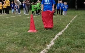 Dzieci podczas sportowej rywalizacji. (4)