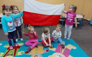 Narodowe Święto Niepodległości w przedszkolu (2)