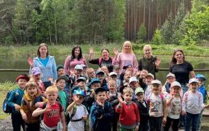 Leśna przygoda przedszkolaków (5)