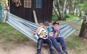 Klasy II z wizytą w pracowni stolarskiej  (8)
