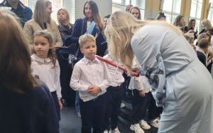 Pasowanie na ucznia klas pierwszych (1)