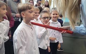 Pasowanie na ucznia klas pierwszych (2)