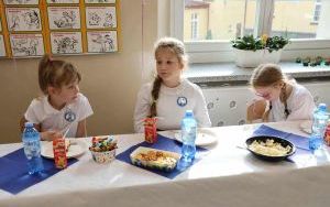 Pasowanie na ucznia klas pierwszych (2)