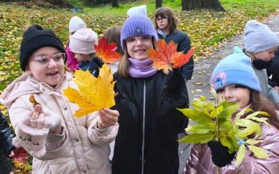 Jesienny spacer pełen odkryć klas 2 (15)