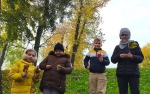 Jesienny spacer pełen odkryć klas 2 (12)