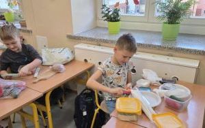 Zdrowe śniadanie w klasie 1b (15)