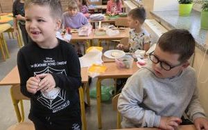 Zdrowe śniadanie w klasie 1b (5)