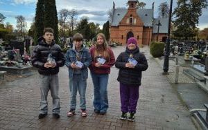 Pamięci zmarłym (1)