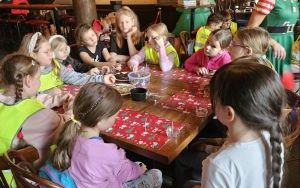 Wycieczka klas 3a i 3b do Rezydencji Świętego Mikołaja we Wrocławiu. (3)