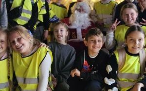 Wycieczka klas 3a i 3b do Rezydencji Świętego Mikołaja we Wrocławiu. (9)