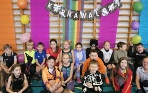 Bal karnawałowy klas 1-3 (7)