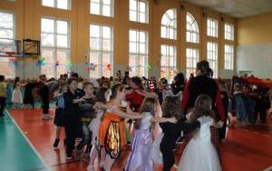 Bal karnawałowy klas 1-3 (8)