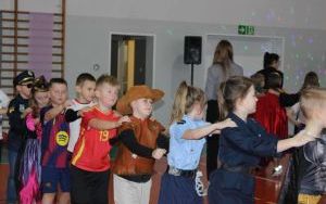Bal karnawałowy klas 1-3 (6)