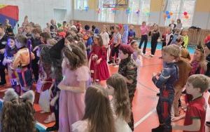 Bal karnawałowy klas 1-3 (2)