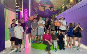 7 B na wycieczce w parku GoJump (2)