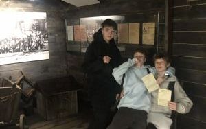 Uczniowie klasy 7 a i 8 b na wycieczce (11)