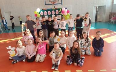 Bitwa o babkę wielkanocną  (2)