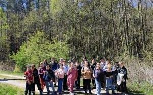 Lekcja przyrody w terenie (12)