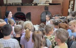 Wycieczka pierwszaków do Chlebowej Chaty (3)