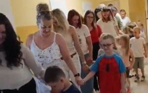 Wyjątkowy Dzień Rodziny w grupie Żabek (1)